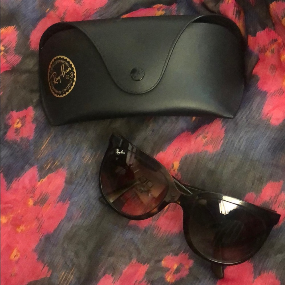 Ray Ban Cats 1000 Cateye Sunglasses Havana